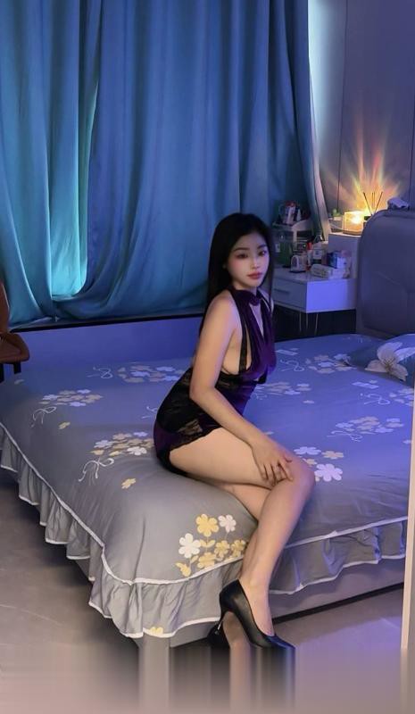 浙江-杭州东站风骚邻家少妇