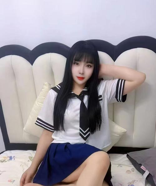 北京新来的苗族小嫩妹cos文文,嫩,骚,玩得开,足钟不