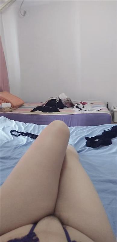 江苏-苏州胸大手感好的骚货妹妹胸特别大，屁股也翘